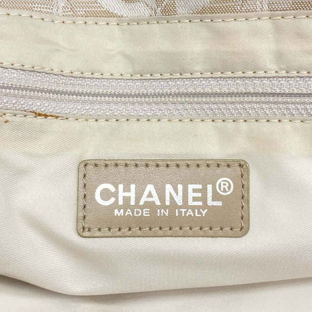 Chanel New Travel Nylon Tote Bag, Beige, Women's - Picture 5 of 12